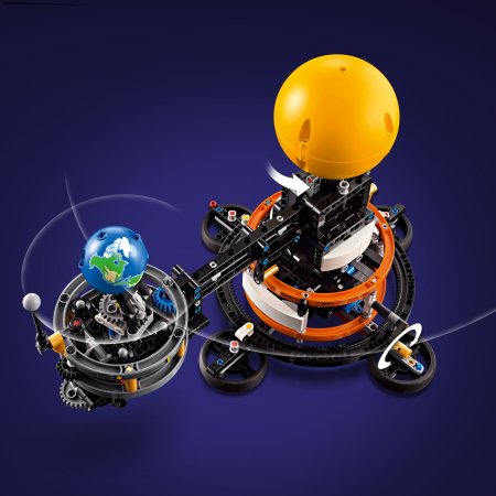 42179 LEGO® Technic Planeet Maa ja Kuu orbiidil 